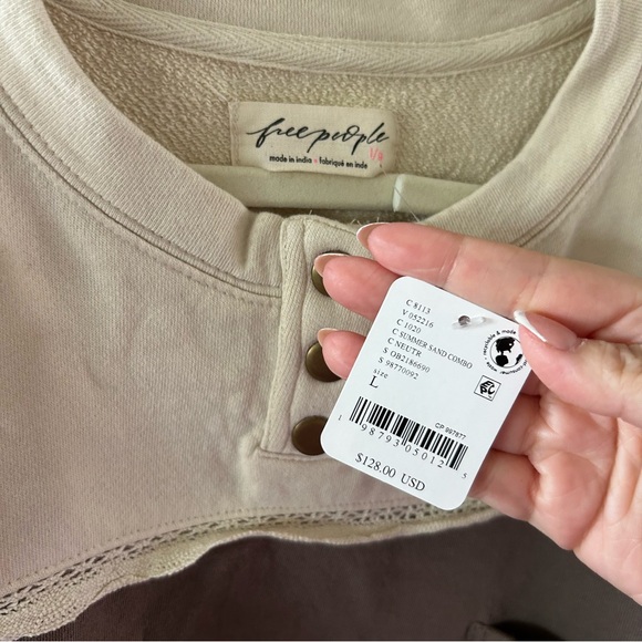 NWT Free People Strawberry Sweatshirt - Picture 4 of 5